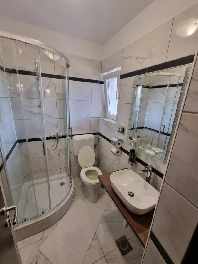 Villa Anton Sukosan Ngoại thất bức ảnh