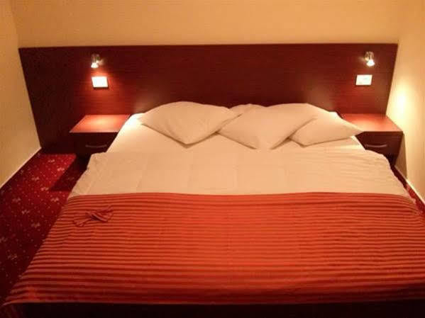 Villa Anton Sukosan Ngoại thất bức ảnh