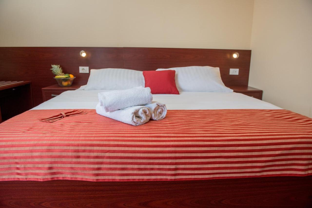 Villa Anton Sukosan Ngoại thất bức ảnh