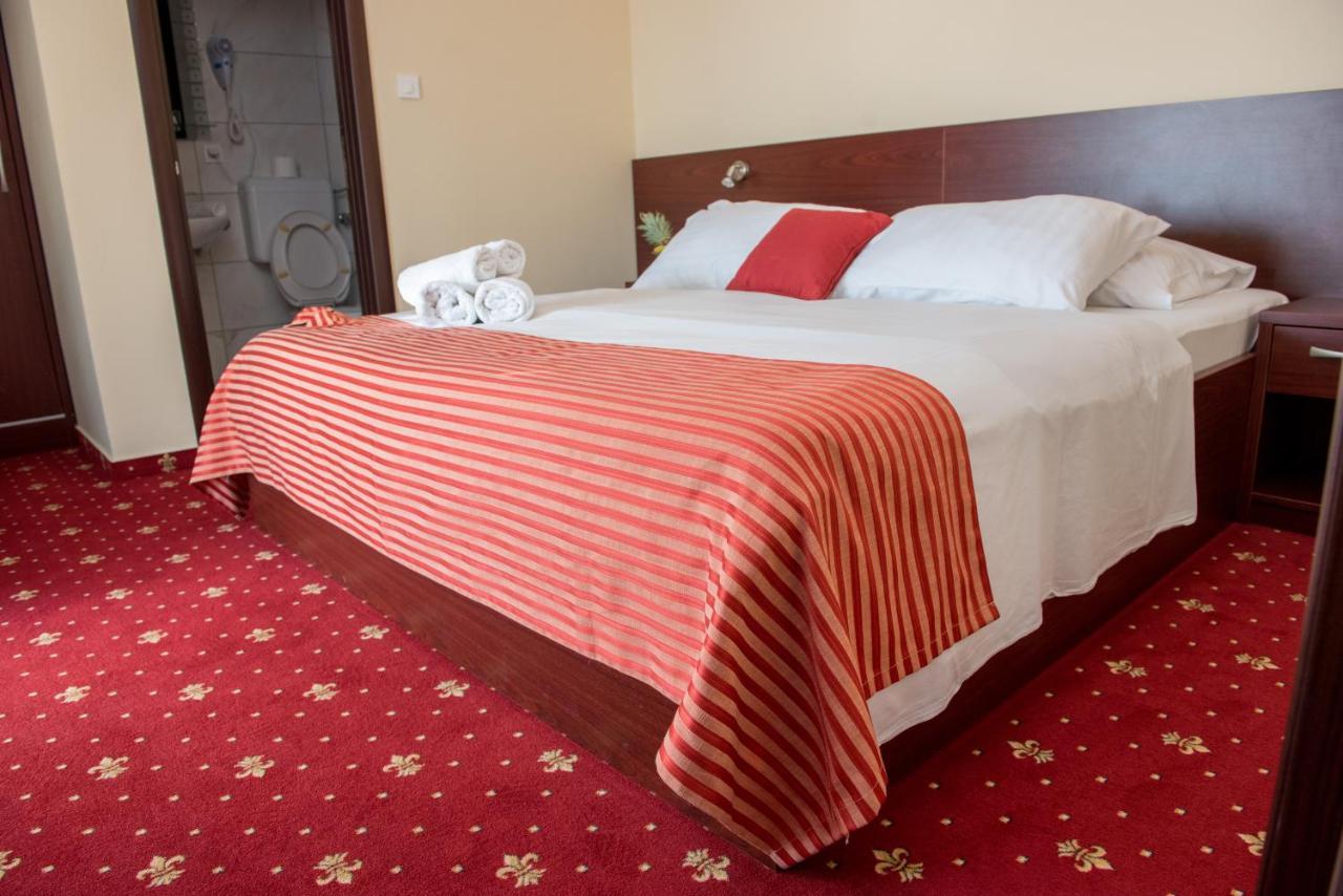 Villa Anton Sukosan Ngoại thất bức ảnh